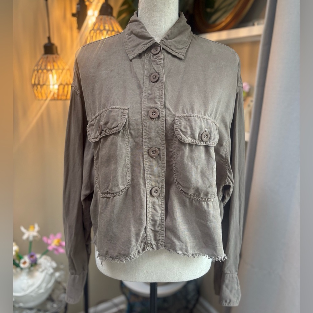 PHARAOH Cropped Olive Green Linen Shirt Jacket - Picture 4 of 8
